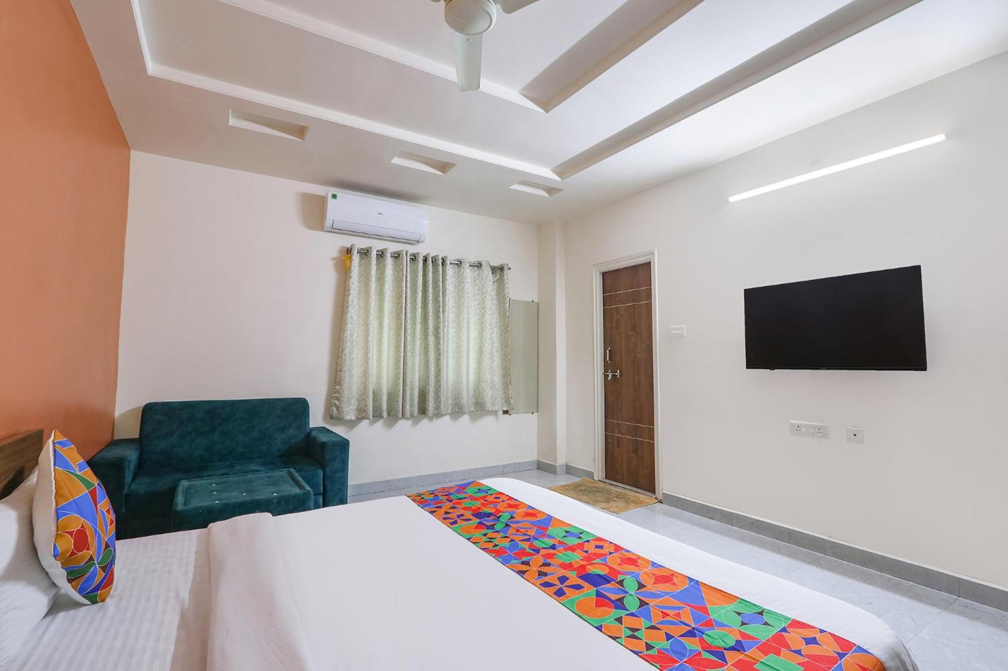 Fabhotel Golden Hitech - Nr Hitech City Hyderabad Exterior photo